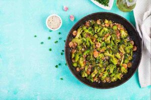 Gingery Broccoli-Fry with Cashews